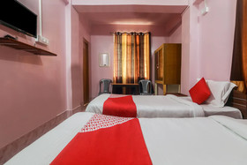 OYO 18330 Stay At Jo's Guest House