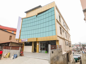 OYO 18528 Field Residency Inn