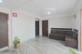 OYO 19292 55 Pillars House