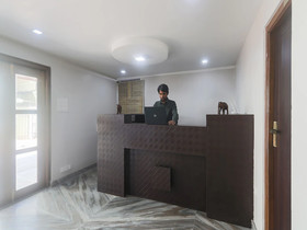 OYO 19292 55 Pillars House