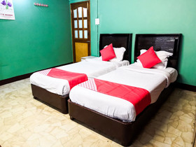 OYO 19878 Apr Guest House