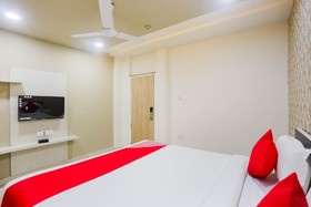 Hotel Keshmin by OYO Rooms