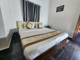 Clover Villa Hotels