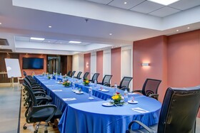 Cozzet Victoria By Cygnett Hotels