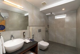 Cozzet Victoria By Cygnett Hotels