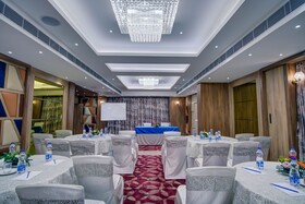 Cozzet Victoria By Cygnett Hotels