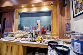Cozzet Victoria By Cygnett Hotels