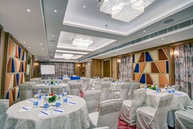 Cozzet Victoria By Cygnett Hotels