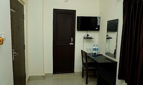 FabHotel Ekamra Greens By Y Hotels