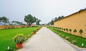 FabHotel Ekamra Greens By Y Hotels