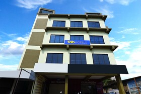 Fabhotel Ug Mansion