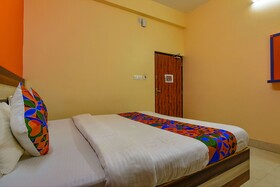Fabhotel Ug Mansion