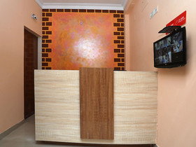 Fabhotel Greenstar Inn