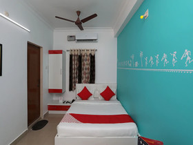 Fabhotel Greenstar Inn