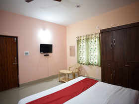 Hotel Dream Castle By OYO Rooms
