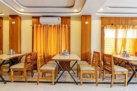 Hotel Elysian Premium