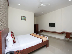 Hotel Guest Inn By OYO Rooms