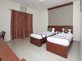 Hotel Guest Inn By OYO Rooms