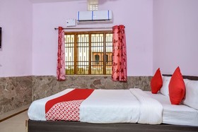 Hotel Haimabati Palace by OYO Rooms