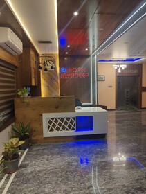 Hotel Jayadeep