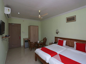 Hotel Kharavela by OYO Rooms