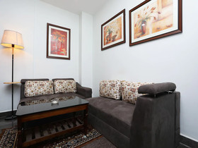 Hotel Middleton By OYO Rooms