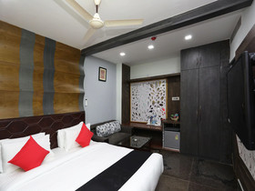 Hotel Middleton By OYO Rooms
