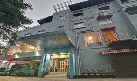 Treebo Trend Hotel Paradise Premium