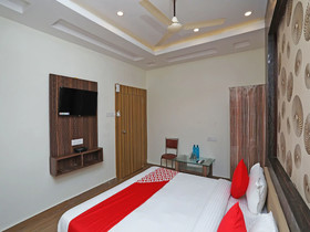 Hotel Rainbow By OYO Rooms