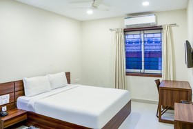 Hotel Royal Crystal by OYO Rooms