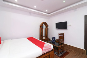 Hotel Royal Green By OYO Rooms