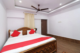 Hotel Royal Green By OYO Rooms