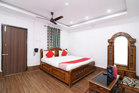 Hotel Royal Green By OYO Rooms