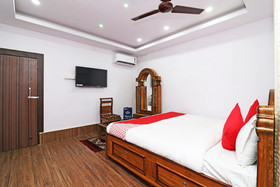 Hotel Royal Green By OYO Rooms