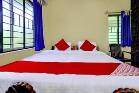 Hotel Santosh by OYO Rooms