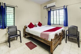 Hotel Santosh by OYO Rooms