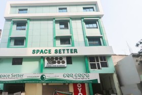 Hotel Space Setter by OYO Rooms