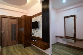 Hotel Sushree International