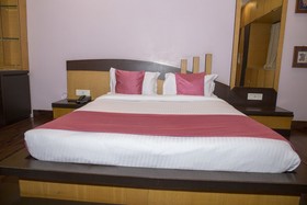 Hotel White House Inn By OYO Rooms