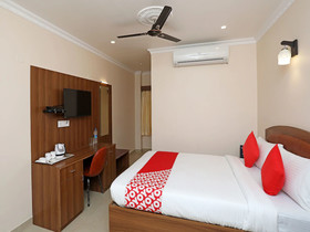 Kumud Plaza By OYO Rooms