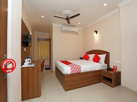 Kumud Plaza By OYO Rooms