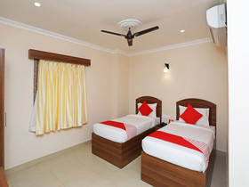 Kumud Plaza By OYO Rooms