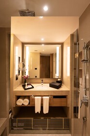 Lyfe Hotels Bhubaneswar