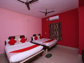 OYO 13624 Kapoors Plaza Guest House