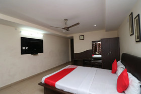 OYO 16553 Flagship Bhubaneshwar Railway Station