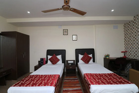 OYO 16553 Flagship Bhubaneshwar Railway Station