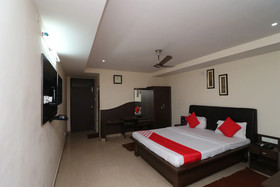 OYO 16553 Flagship Bhubaneshwar Railway Station