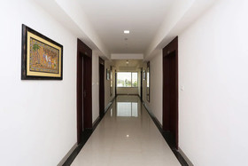 OYO 18826 Hotel Emerald