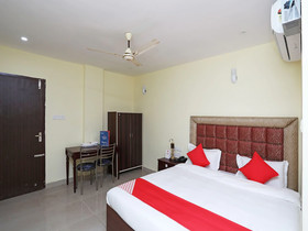 OYO 22510 Ma Classic Inn