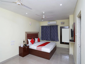 OYO 22510 Ma Classic Inn